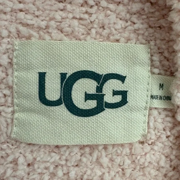 UGG Linny Plush Robe Baby Pink Ultra Cloud Soft Cozy Lounge Robe M Cozycore EUC - Picture 3 of 7